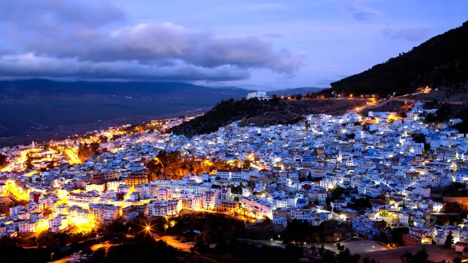 Ruelles bleues en escalier dans la médina de Chefchaouen